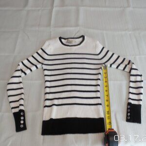 ELIE TAHARI Women's Sweater White w/Black Stripes Size Medium Like NEW